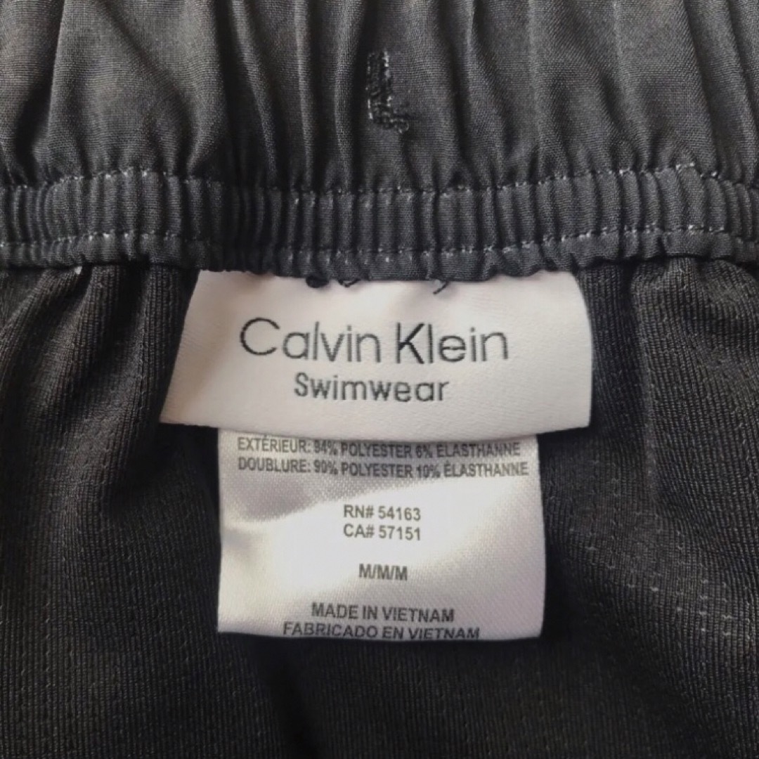 Calvin Klein(カルバンクライン)の【新品】カルバンクライン USA メンズ 水着 M 黒×グレー迷彩柄 下着 メンズの水着/浴衣(水着)の商品写真