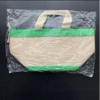 新品　保冷バック　中サイズ　お弁当　飲み物　グリーン　ベージュ