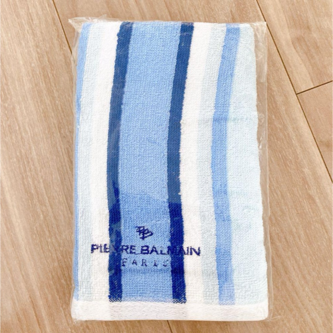 【新品】PIERRE BALMAIN　ピエールバルマン フェイスタオル メンズのファッション小物(ハンカチ/ポケットチーフ)の商品写真