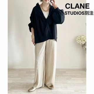 クラネ(CLANE)の美品 CLANE 貴重 復刻別注 プリーツパンツ ゴールド(カジュアルパンツ)