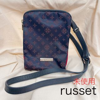 Russet - russet  ラシット　ショルダーバッグ　縦型　コンパクトサイズ　ネイビー　赤