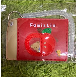 familiar - 【完売品】☆ファミリア　チェーン付き　パスケース　レッド☆定期入れ　お出かけ　