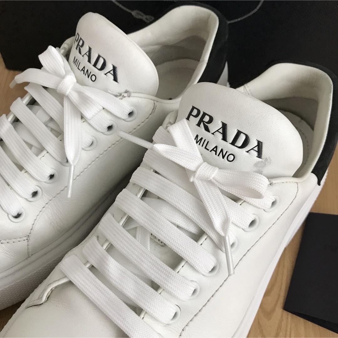 PRADA - 美品 PRADA プラダ スニーカー レディース 24㎝〜24.5 PRADA - 美品 PRADA プラダ スニーカー レディース 24㎝〜24.5