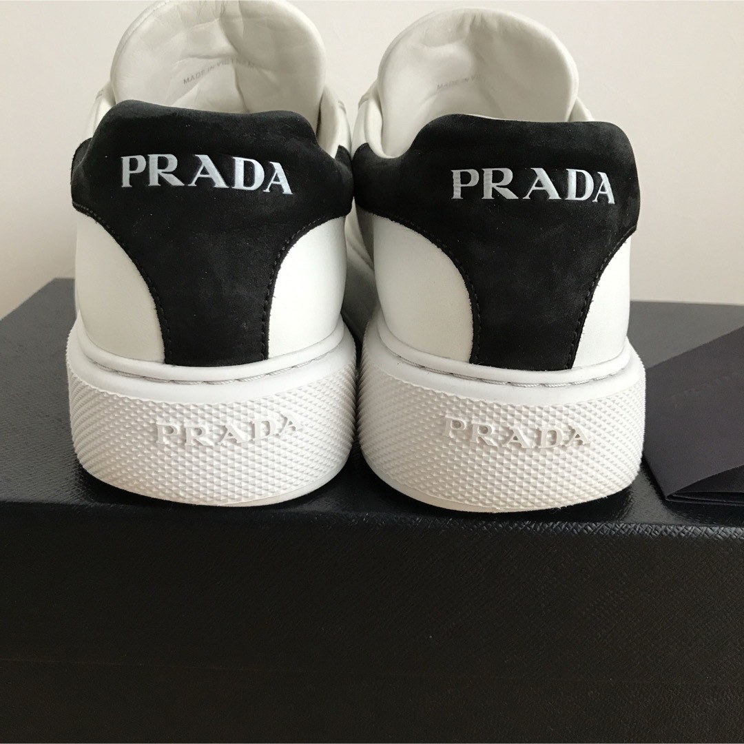 PRADA - 美品 PRADA プラダ スニーカー レディース 24㎝〜24.5 PRADA - 美品 PRADA プラダ スニーカー レディース 24㎝〜24.5