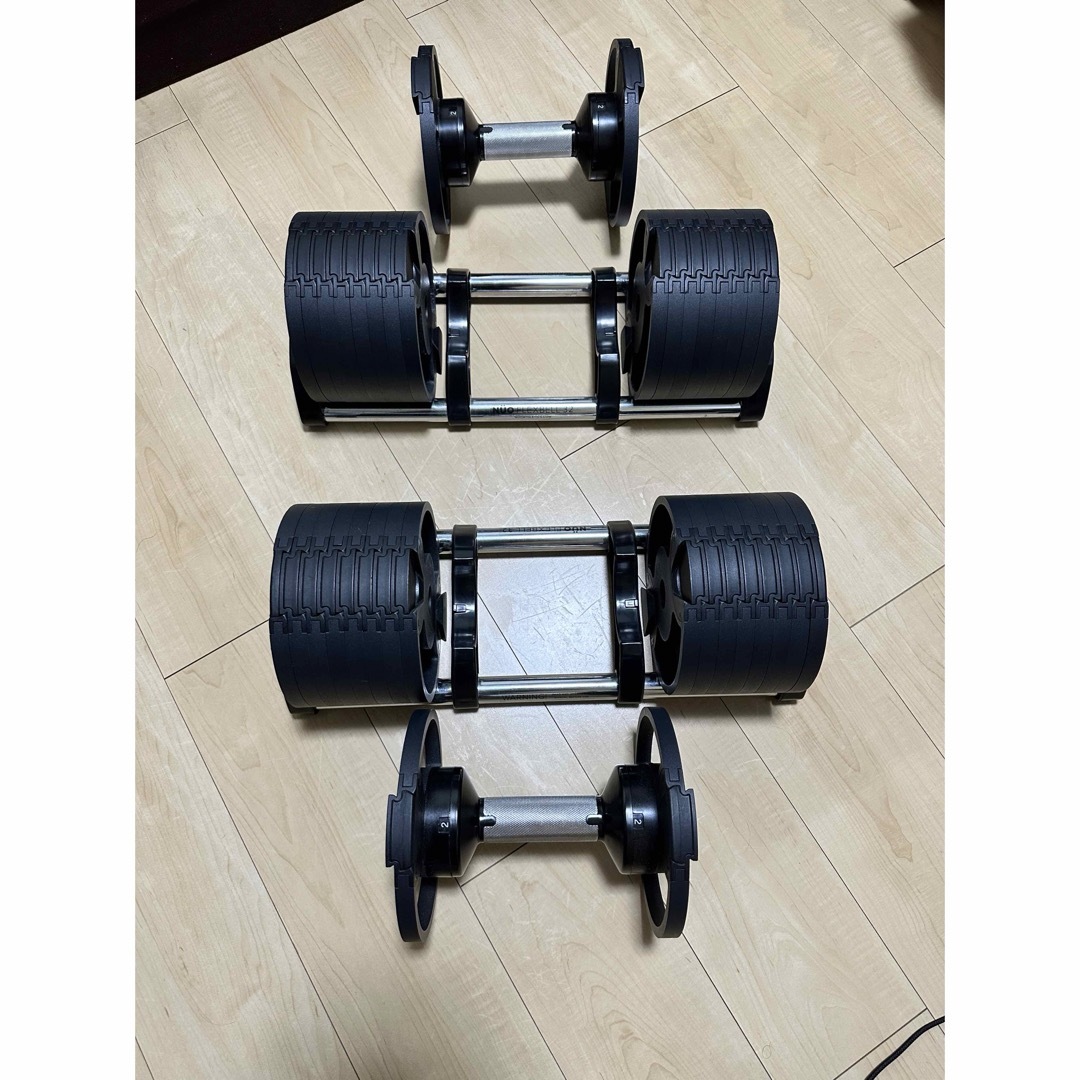 フレックスベル　32kg  4kg刻み スポーツ/アウトドアのトレーニング/エクササイズ(トレーニング用品)の商品写真