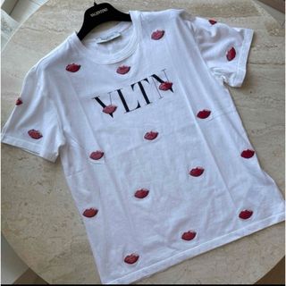 ヴァレンティノ(VALENTINO)のValentino スパンコールTシャツ(Tシャツ(半袖/袖なし))