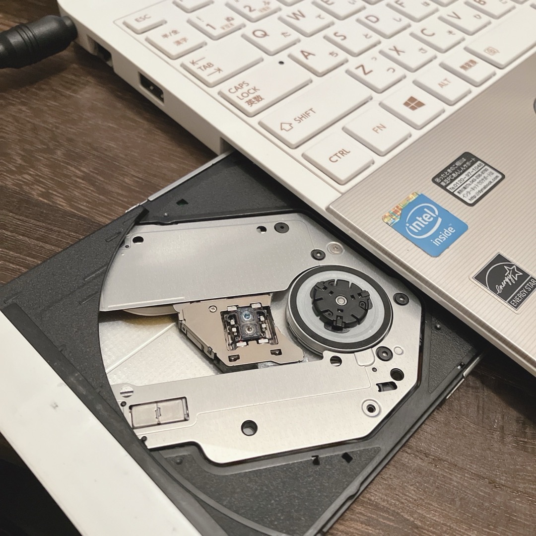 東芝 - すぐ使えるノートパソコン❣️大容量1TB/初心者/白 東芝 - すぐ使えるノートパソコン❣️大容量1TB/初心者/白