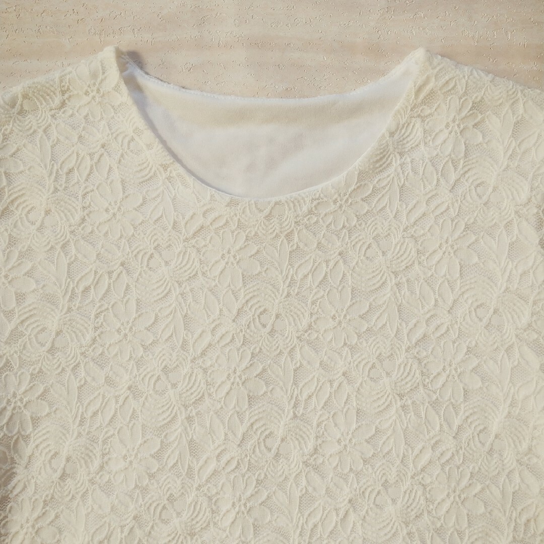 CASTING 秋冬 ナイロンレース 七分袖 チュニック (乳白色・花柄) レディースのトップス(チュニック)の商品写真