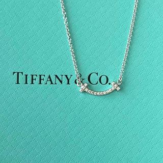 ティファニー(Tiffany & Co.)のティファニー　Ｔスマイル　ミニ　ペンダント　ダイヤ　ホワイトゴールド(ネックレス)