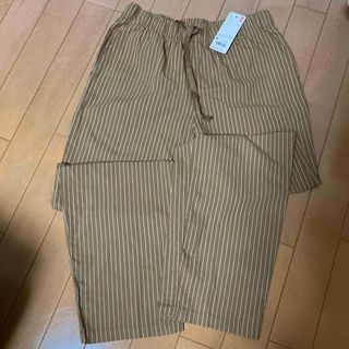 ユニクロ(UNIQLO)のコットンリラックスアンクルパンツ(カジュアルパンツ)