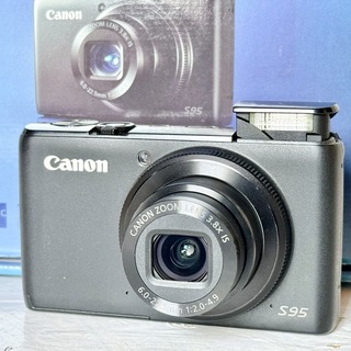 キヤノン(Canon)のCanon PowerShot S95(コンパクトデジタルカメラ)
