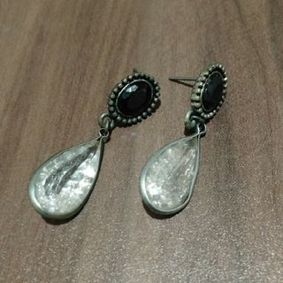 ピアス(ピアス)