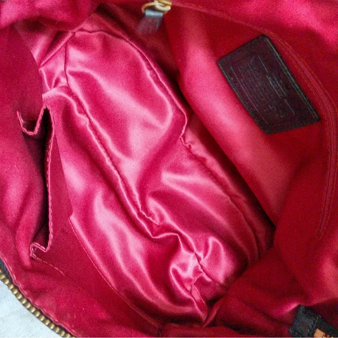 COACH(コーチ)の★コーチ 皮 ハンドバッグ ブラック 美品 レディースのバッグ(ハンドバッグ)の商品写真