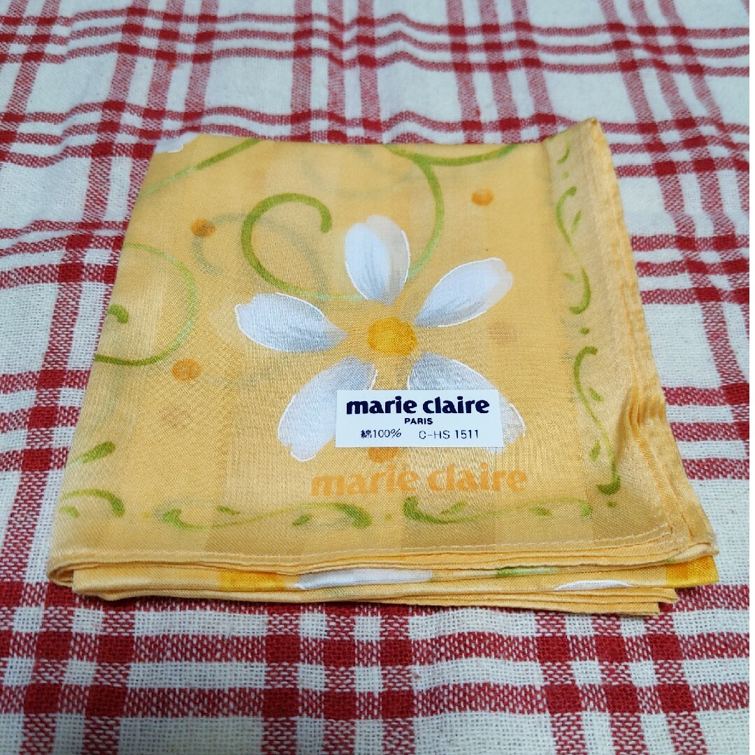 Marie Claire(マリクレール)のハンカチ　marie claire  花 レディースのファッション小物(ハンカチ)の商品写真