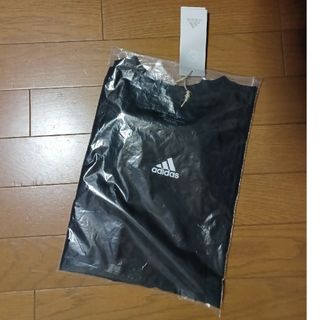 adidas - 【新品】adidas　Tシャツ 半袖 160㎝  メンズS  レディース