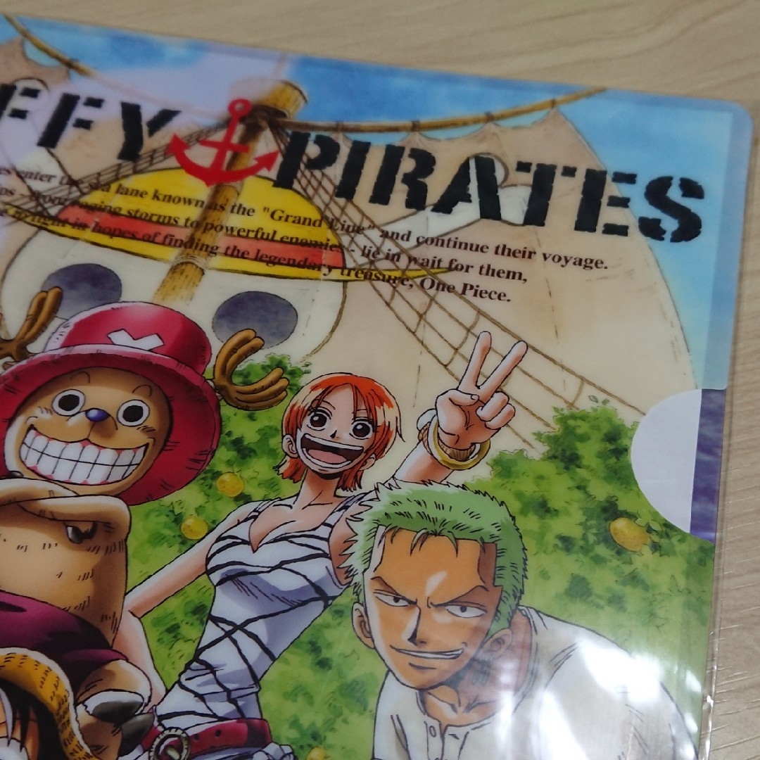 ONE PIECE(ワンピース)のワンピース　映画館グッズ　ノート＆ファイル エンタメ/ホビーのアニメグッズ(その他)の商品写真