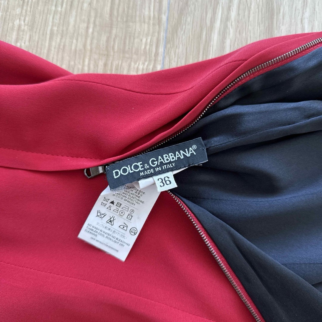 DOLCE&GABBANA(ドルチェアンドガッバーナ)のDolce&Gabbana赤 ワンピース ドレス レディースのワンピース(ひざ丈ワンピース)の商品写真