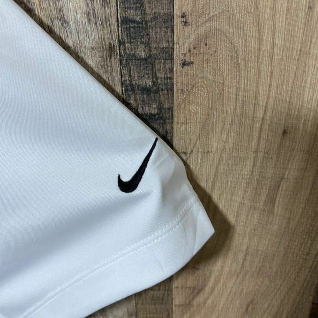 NIKE(ナイキ)のナイキ スポーツ生地 メンズ ロゴ ホワイト XL 古着 90s ポロシャツ メンズのトップス(ポロシャツ)の商品写真