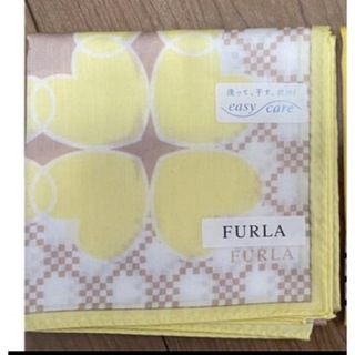 Furla - ハンカチ　黄色　FURLA ハート