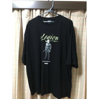 新品　デッドバイデイライト  リージョン　Tシャツ　缶バッチ付き　3L  半袖(Tシャツ/カットソー(半袖/袖なし))