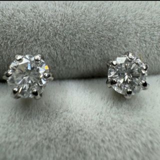 ダイヤモンドピアス　ピアス　プラチナ　0.304CT Gカラー(ピアス)