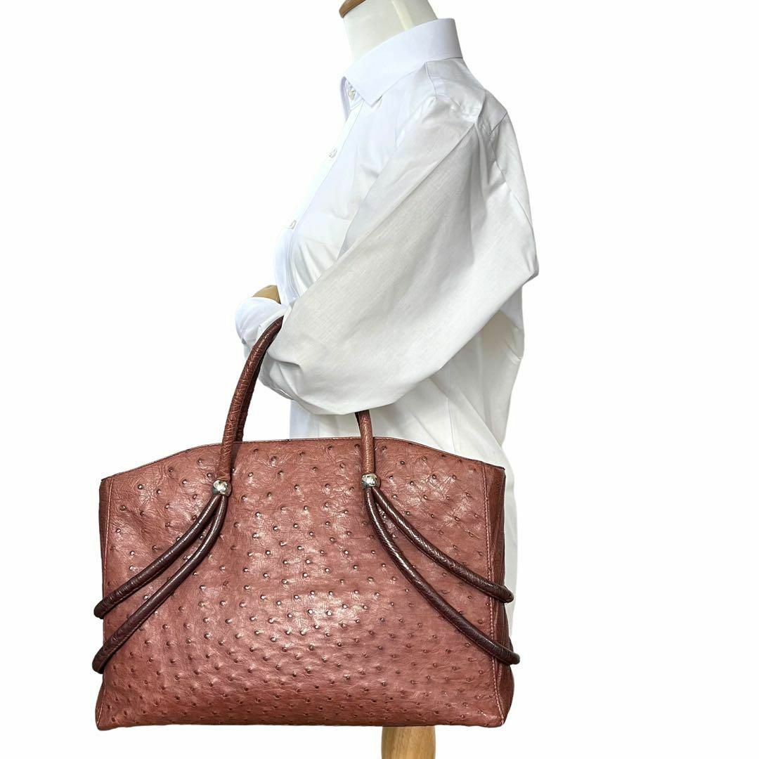 OSTRICH(オーストリッチ)の【美品】オーストリッチ ハンドバッグ ピンク クイルマーク レディースのバッグ(ハンドバッグ)の商品写真