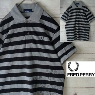フレッドペリー(FRED PERRY)の《美品》フレッドペリー 刺繍ロゴ 半袖 ポロシャツ ボーダー グレー M 日本製(ポロシャツ)