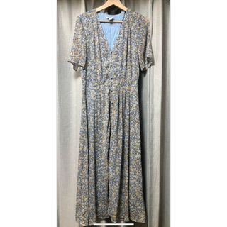 シスタージェーン(sister jane)の新品　未使用　H&M 花柄　ロングワンピース　半袖　レーディス(ロングワンピース/マキシワンピース)