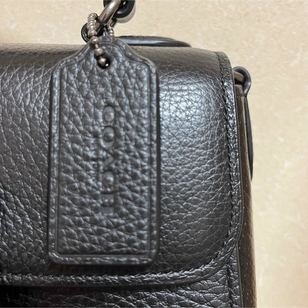 COACH(コーチ)のコーチ　coach パイソン　ブラック　ハンド　ショルダー　バッグ　2ウェイ   レディースのバッグ(ショルダーバッグ)の商品写真