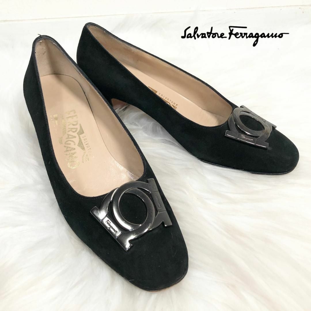 Salvatore Ferragamo フェラガモ ガンチーニ スエードパンプス Salvatore Ferragamo フェラガモ ガンチーニ スエードパンプス