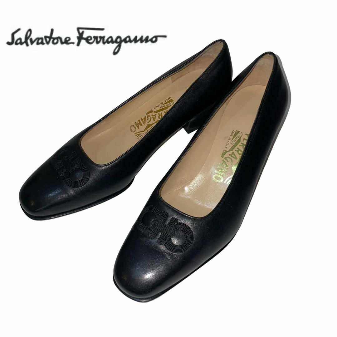 Salvatore Ferragamo(サルヴァトーレフェラガモ)の即日発送 Salvatore Ferragamo ローファー ブラック レザー レディースの靴/シューズ(ハイヒール/パンプス)の商品写真