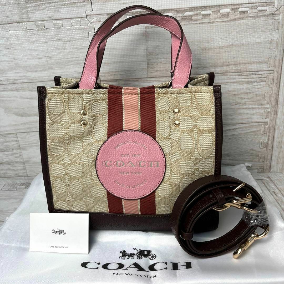 COACH(コーチ)の新品未使用 COACH コーチ 2way デンプシートート22 自立 斜めがけ レディースのバッグ(ショルダーバッグ)の商品写真