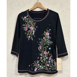 新品 Via Faburrica シニアファッション 花柄 七分袖カットソー M(カットソー(長袖/七分))