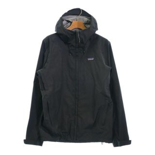 パタゴニア(patagonia)のpatagonia パタゴニア マウンテンパーカー M 黒 【古着】【中古】(マウンテンパーカー)