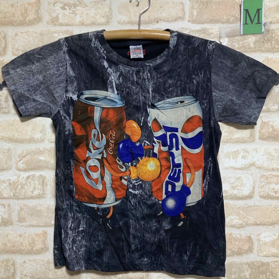 新品 コカコーラ缶 VS ペプシコーラ缶 ボクシング Tシャツ  Mサイズ メンズのトップス(Tシャツ/カットソー(半袖/袖なし))の商品写真