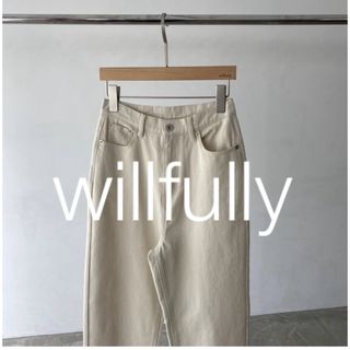 未使用◎willfully テーパードパンツ　ivory アイボリー(カジュアルパンツ)