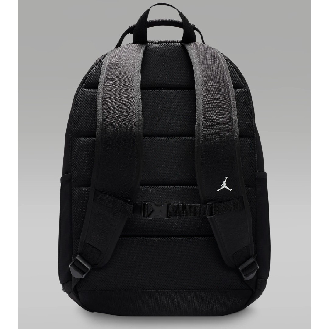 Jordan Brand（NIKE）(ジョーダン)の【新品】完売 希少 AIR JORDAN バックパック リュック 35L メンズのバッグ(バッグパック/リュック)の商品写真