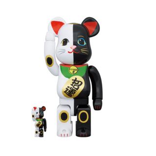 メディコムトイ(MEDICOM TOY)のBE@RBRICK 招き猫 金運 白 × 招福 黒 100％ & 400％(その他)