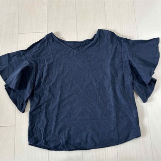 ジーユー(GU)のジーユー　袖フリル　カットソー　ネイビー(Tシャツ(半袖/袖なし))