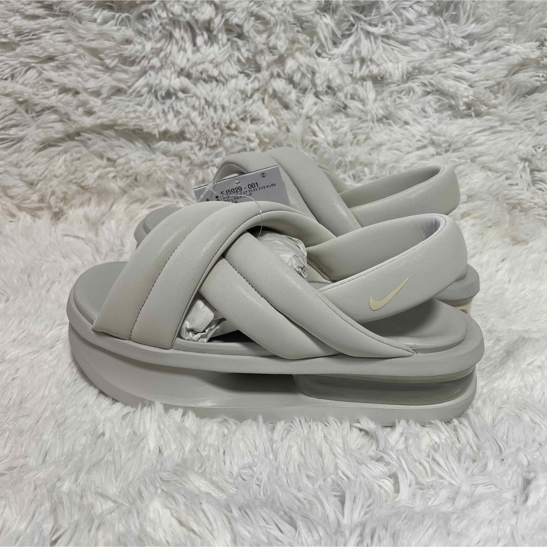 NIKE(ナイキ)のナイキ ウィメンズ エアマックス アイラ サンダル ライトボーン 23cm レディースの靴/シューズ(サンダル)の商品写真