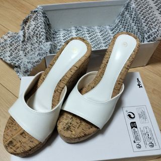 シーイン(SHEIN)のシーイン　厚底サンダル(サンダル)