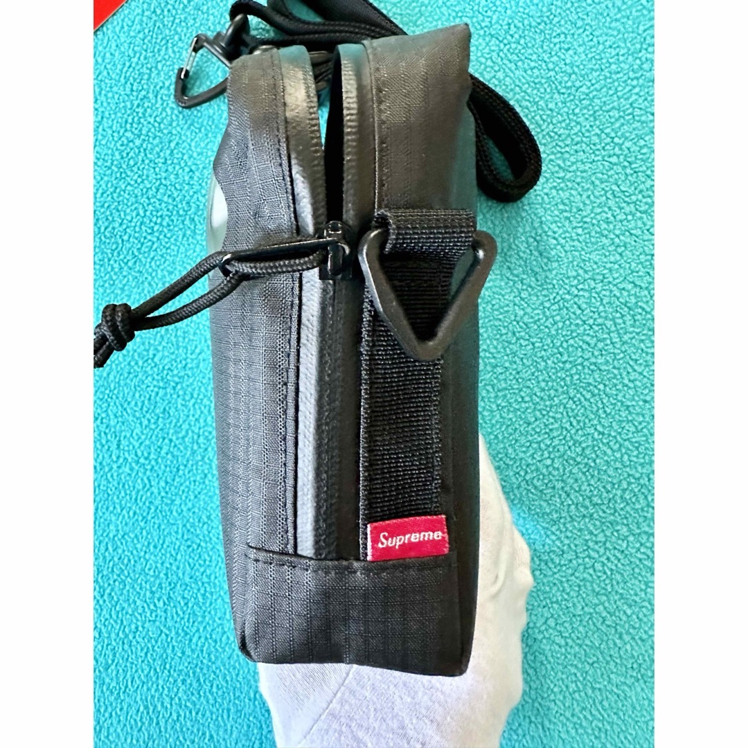 Supreme(シュプリーム)の✨人気色・極美品✨Supreme シュプリームNeck Pouch 21SS メンズのバッグ(ショルダーバッグ)の商品写真