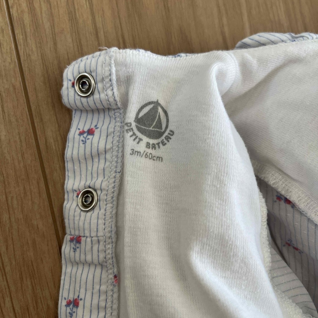 PETIT BATEAU(プチバトー)のプチバトー　ベビー　前開きロンパース　長袖　60cm キッズ/ベビー/マタニティのベビー服(~85cm)(ロンパース)の商品写真