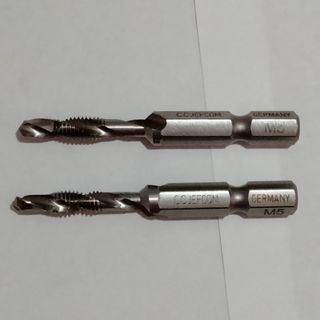 タップ&ドリル  M5 x 2本(工具)