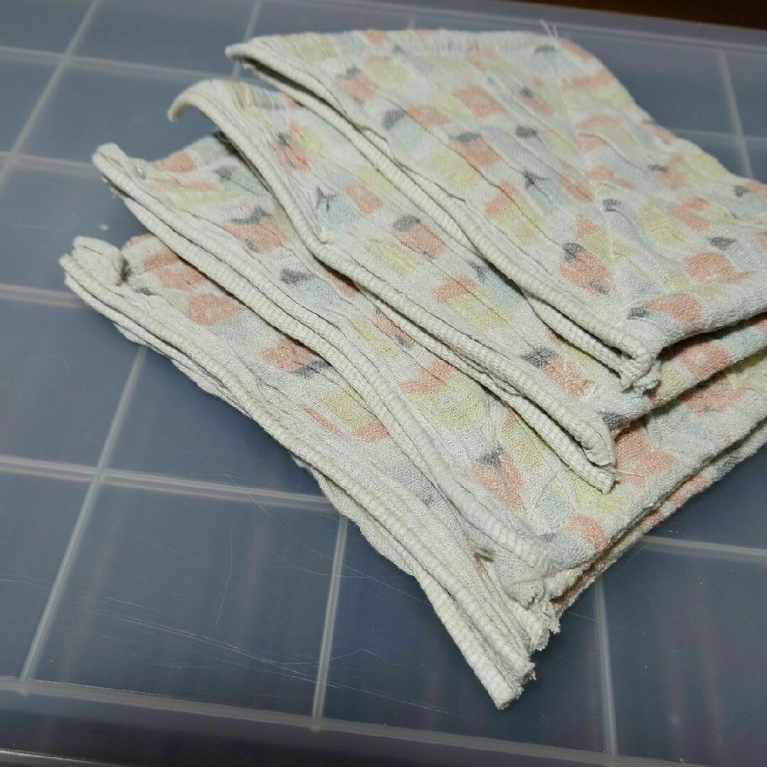 古タオル　ミニ雑巾⑬　8枚セット　二つ折り　ハンドメイド　学校　ガーゼタオル ハンドメイドの生活雑貨(雑貨)の商品写真