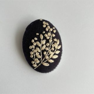 刺繍ブローチ(コサージュ/ブローチ)