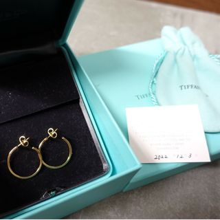 ティファニー(Tiffany & Co.)のティファニー T フープピアス 18KYG(ピアス)