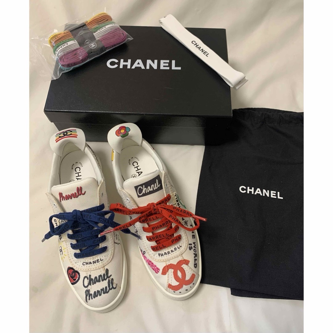 CHANEL - シャネル CHANEL スニーカー ファレル コラボ CHANEL - シャネル CHANEL スニーカー ファレル コラボ