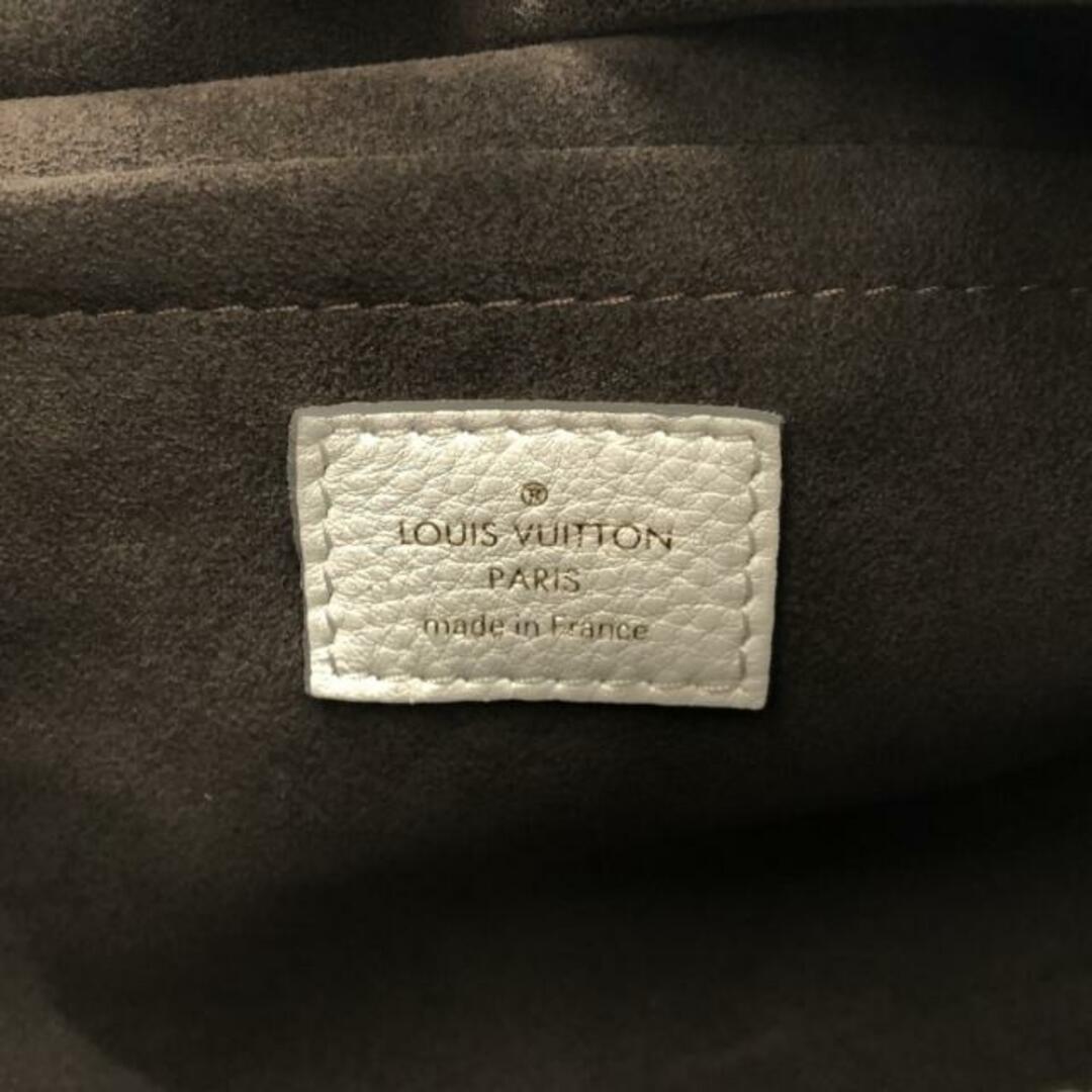 LOUIS VUITTON(ルイヴィトン)のLOUIS VUITTON(ルイヴィトン) ショルダーバッグ マヒナ ソーラーPM M93126 ブロン マヒナ・レザー（素材：キッド・カーフスキン） レディースのバッグ(ショルダーバッグ)の商品写真