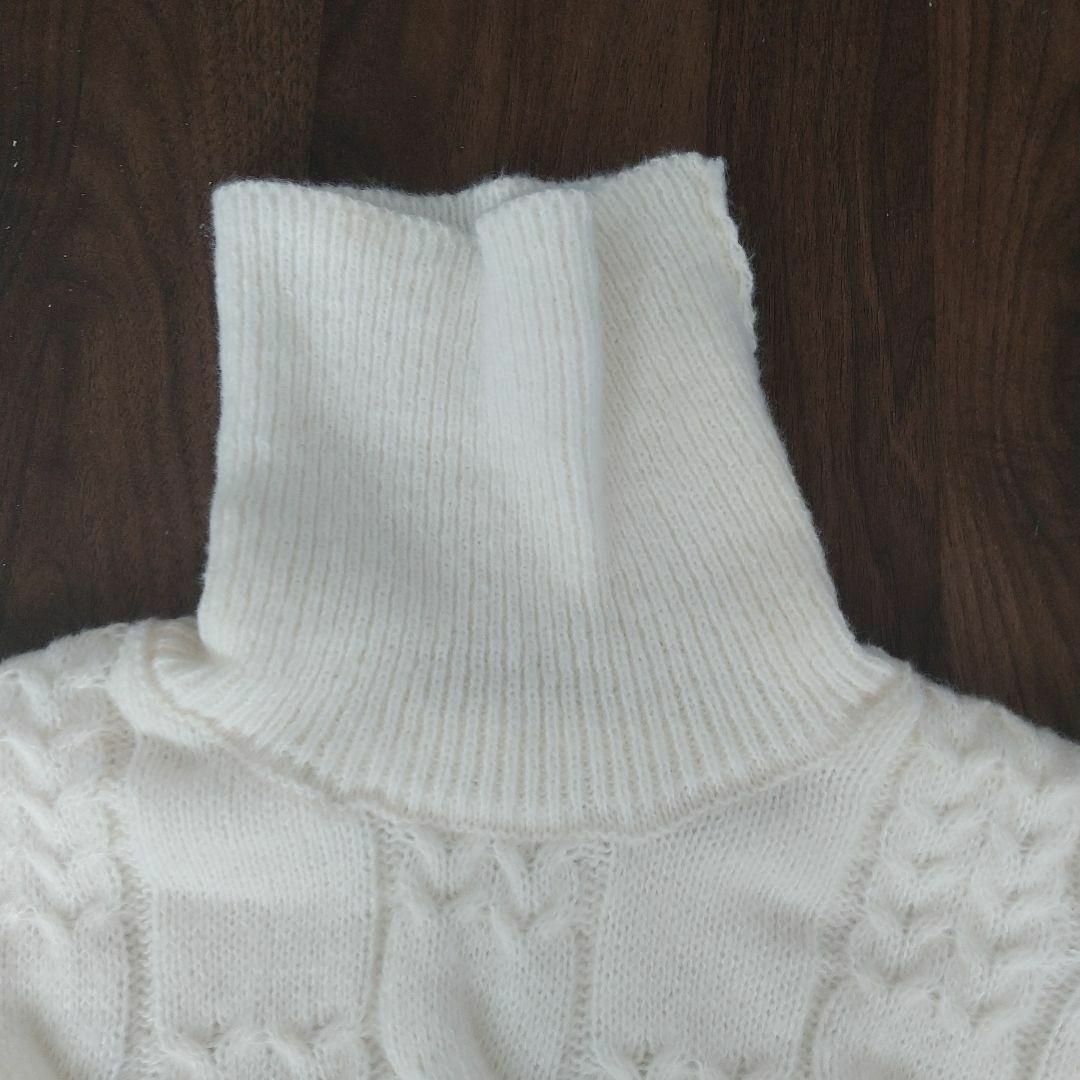 新品未使用　foveitaa　男女兼用　タートルネックセーター　暖かい　白　М メンズのトップス(ニット/セーター)の商品写真